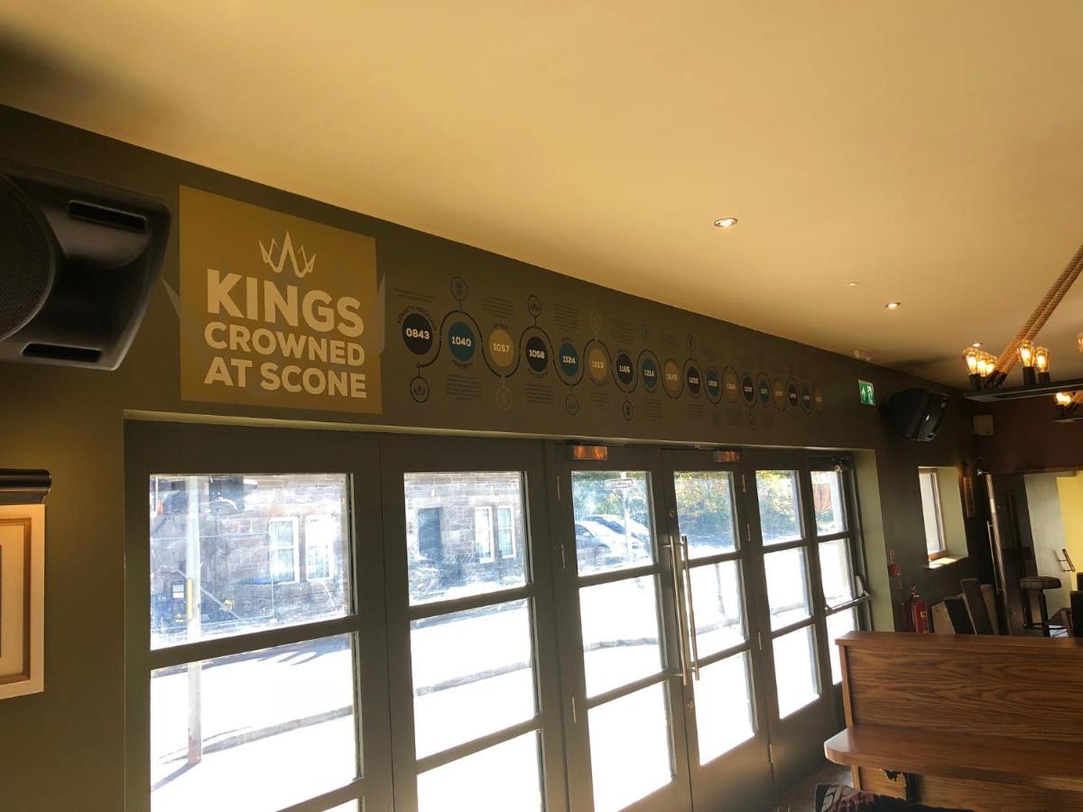 Scone Arms Hotel New Scone Bagian luar foto