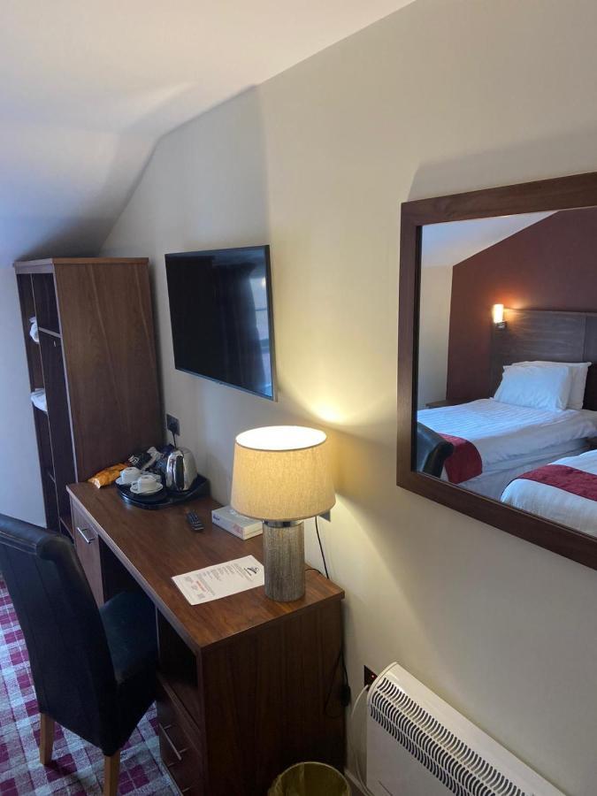Scone Arms Hotel New Scone Bagian luar foto