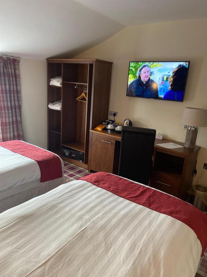 Scone Arms Hotel New Scone Bagian luar foto