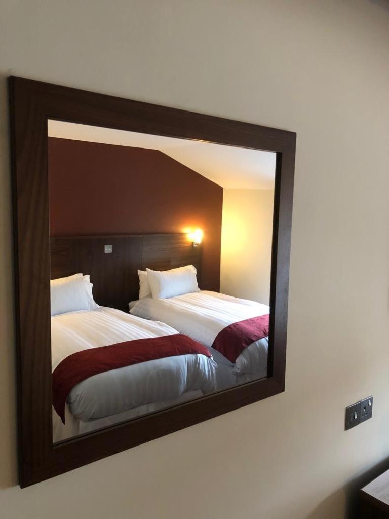Scone Arms Hotel New Scone Bagian luar foto